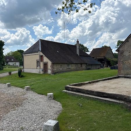 Gite A La Ferme De Sainte Radegonde Lanneray Экстерьер фото